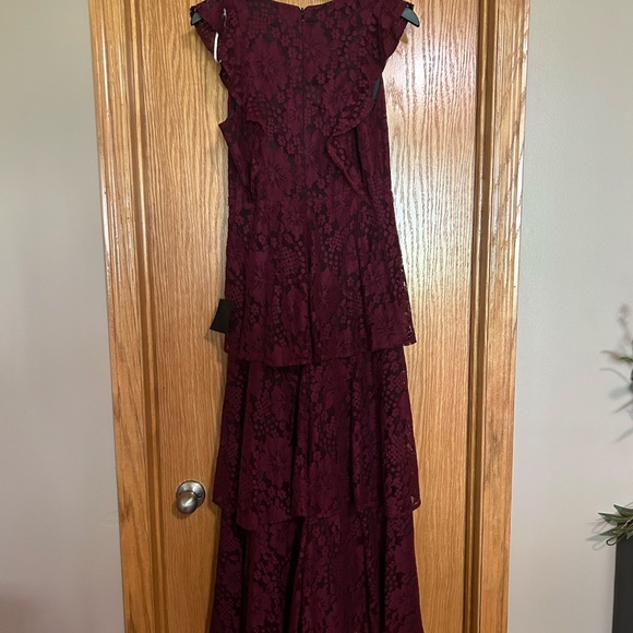 Burgundy Lacy Ruffled Tiered Maxi Dress - Lulus - Size M *NEW WITH TAGS* - Picture 3 of 5